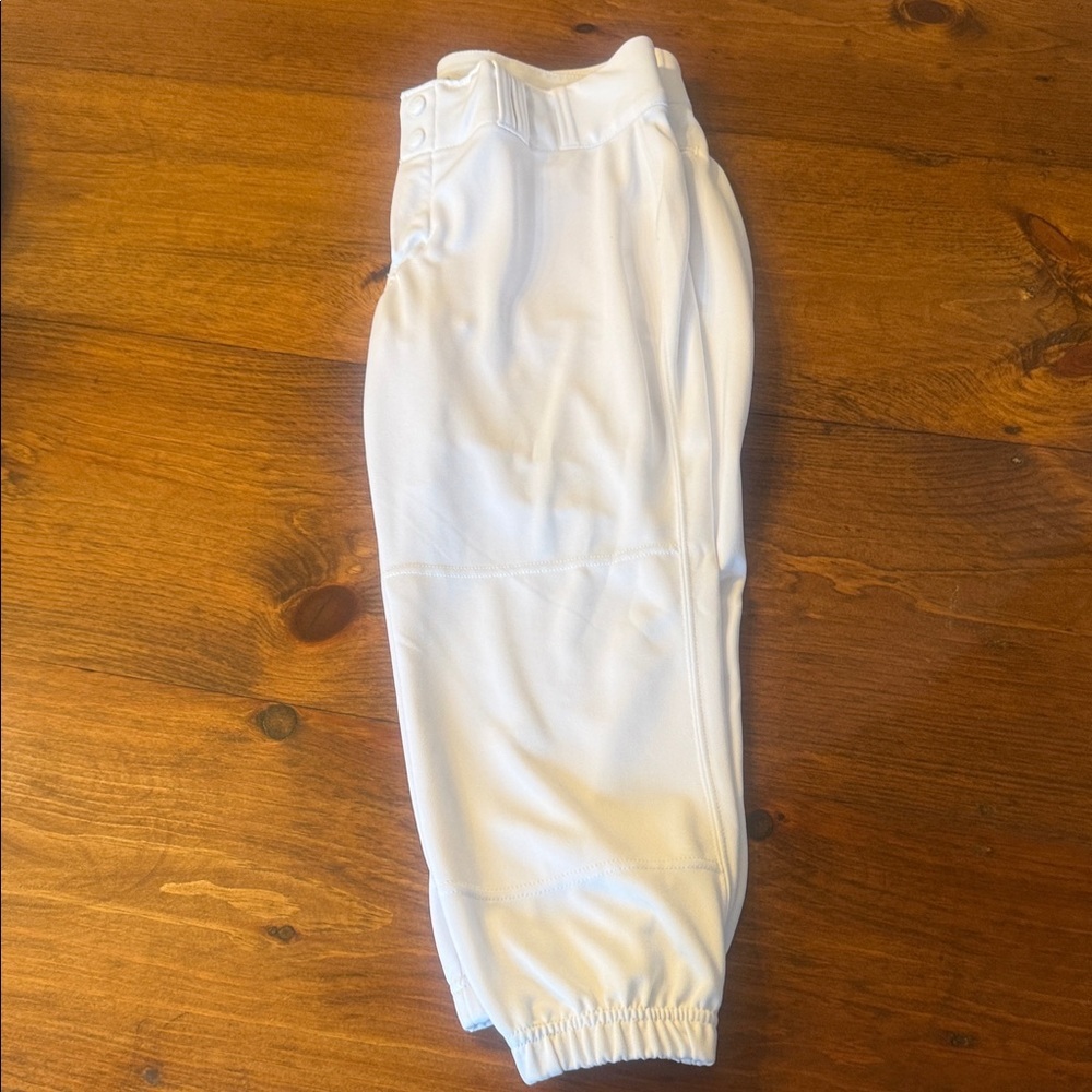 Women’s White Athletic Bottoms softball 🥎 pants
